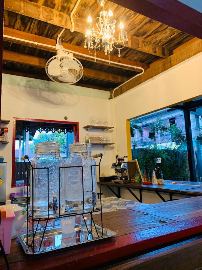 Baan Mae Somkid Homestay Sukhothai Exterior photo